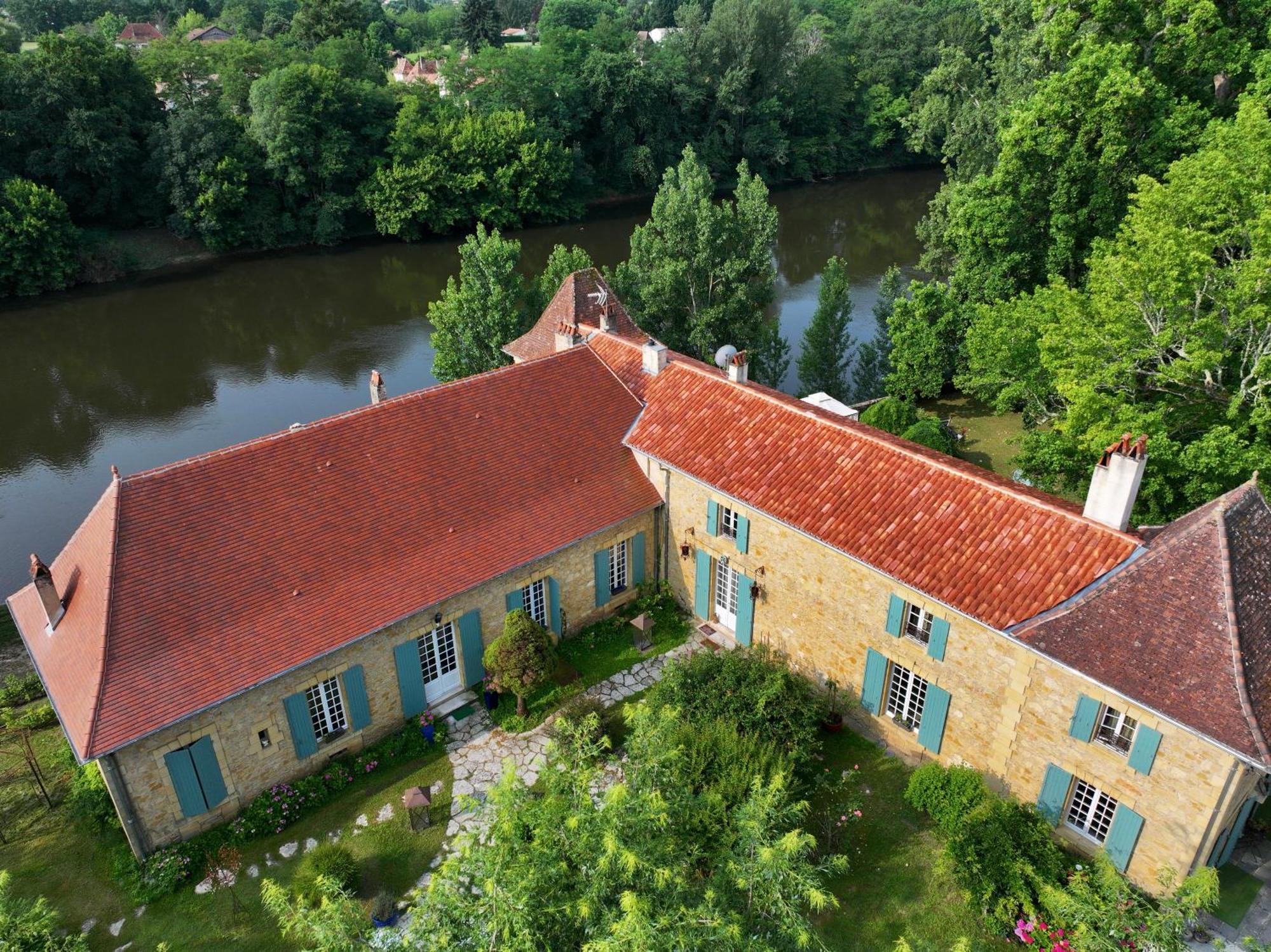 La Rebiere D'Or, B&B Et Gite Mouleydier Exteriér fotografie